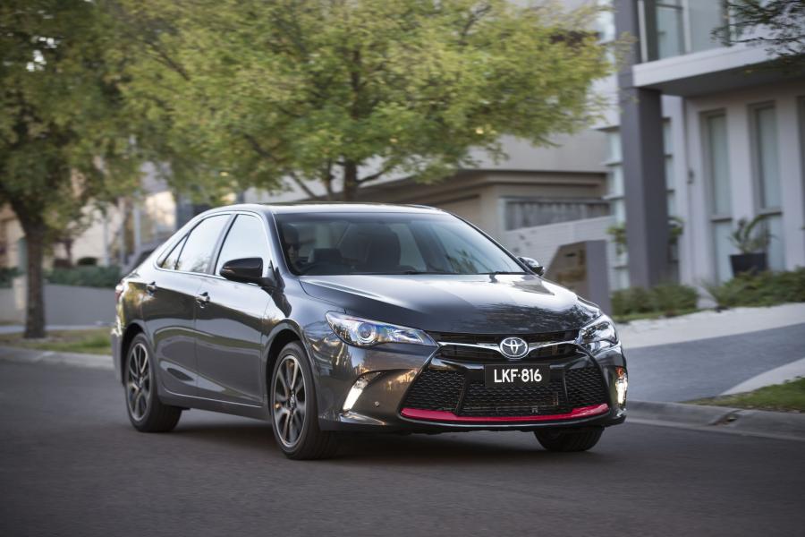  Toyota Camry Atara SX 2016 года  (фото 5 из 6)